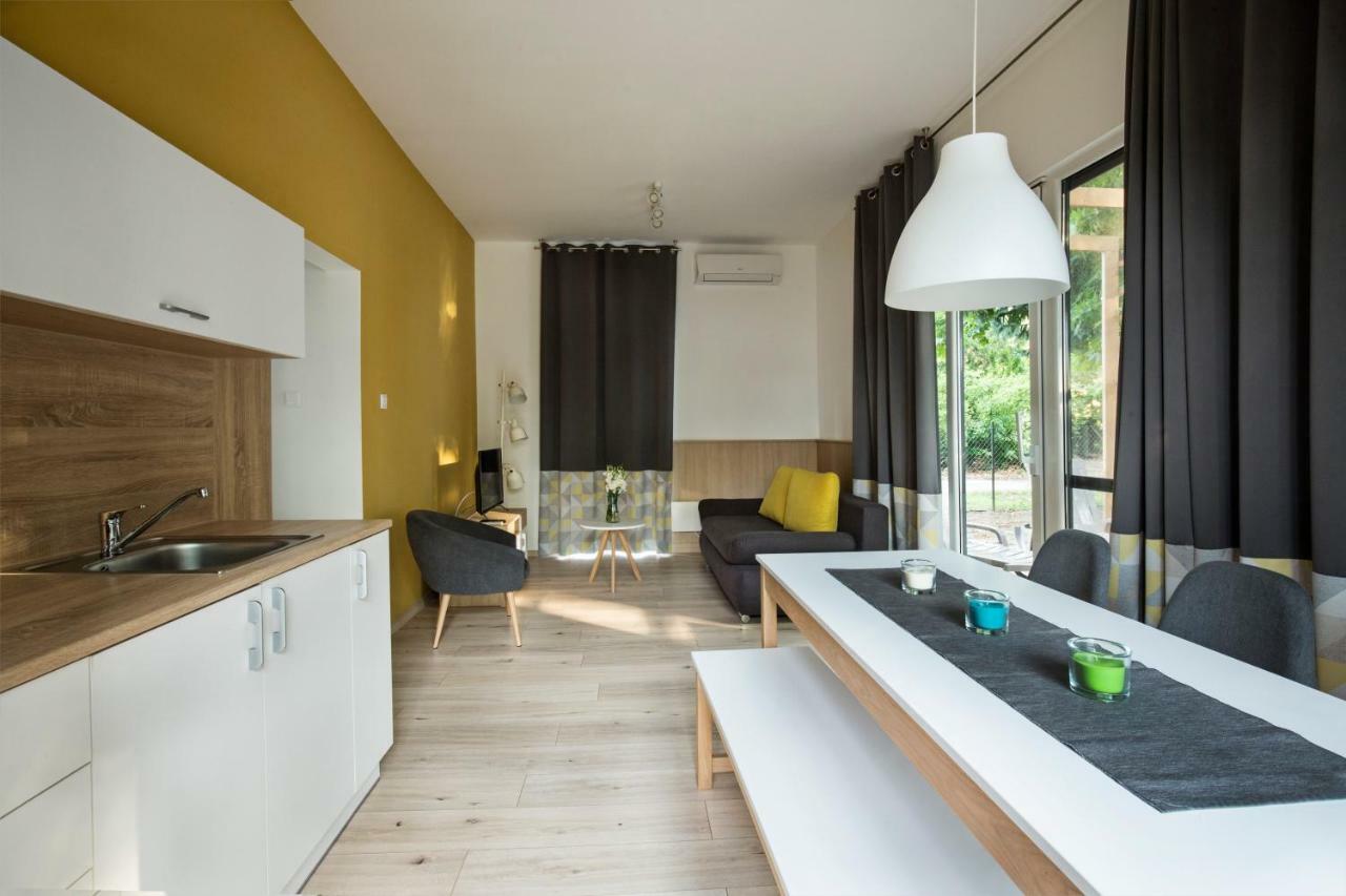 Barack Thermal & Natura Apartments Tiszakecske Ngoại thất bức ảnh