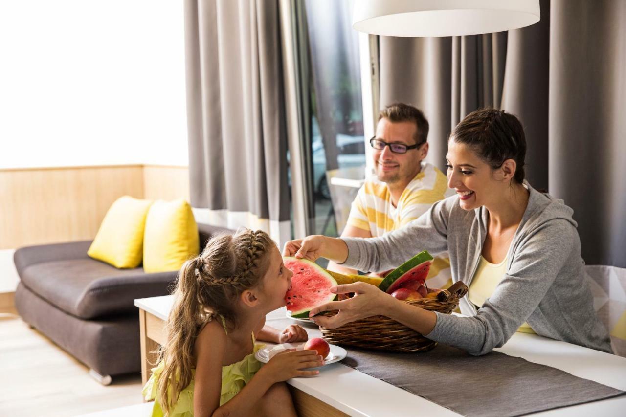 Barack Thermal & Natura Apartments Tiszakecske Ngoại thất bức ảnh
